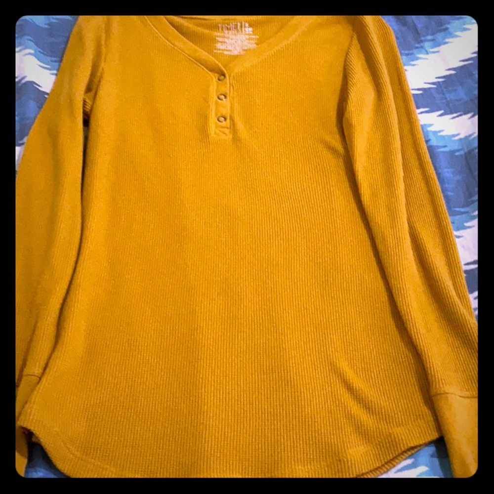 Mustard yellow long sleeves top